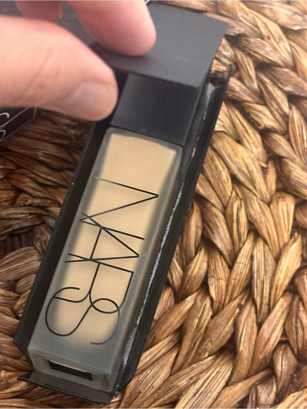 NWT NARS Natural Matte Longwear Foundation in Sabre Fe medium neutral
